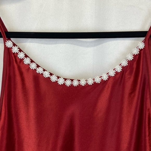 Vintage Red Satin Slip Dress Appliquéd Daisy Trim Midi 1 Tiny Flaw Size Small - Picture 2 of 14